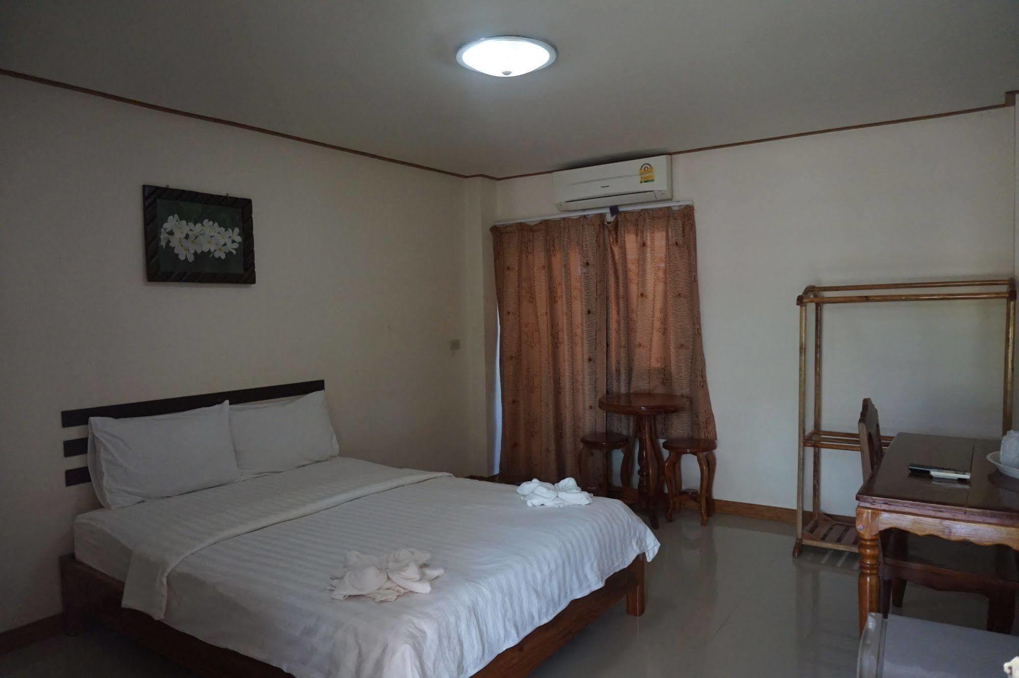 Hotel Gongaew Mansion Ubon Ratchathani Zewnętrze zdjęcie