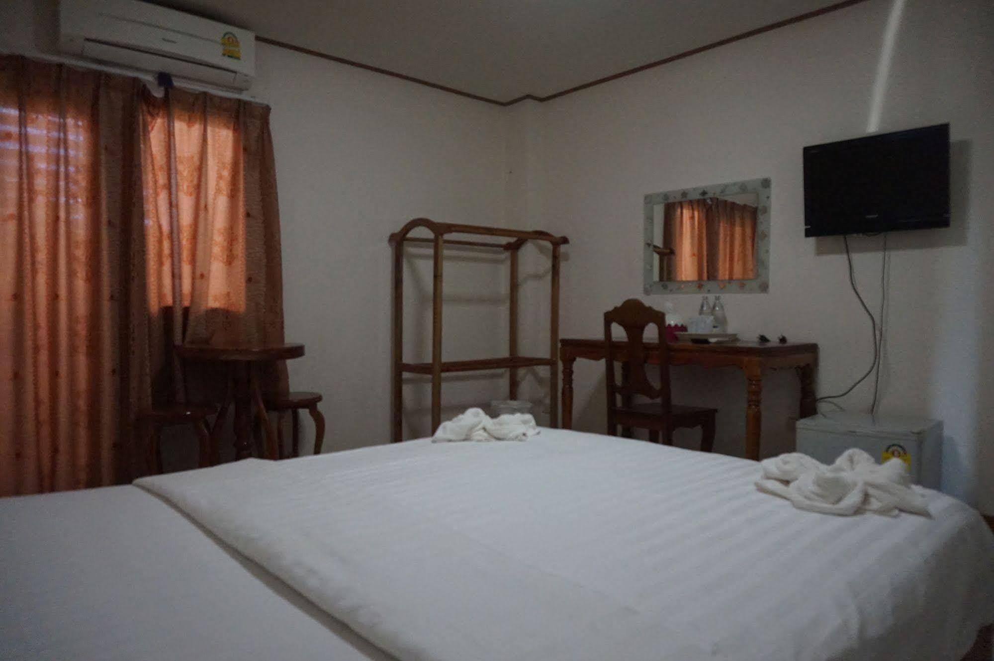 Hotel Gongaew Mansion Ubon Ratchathani Zewnętrze zdjęcie