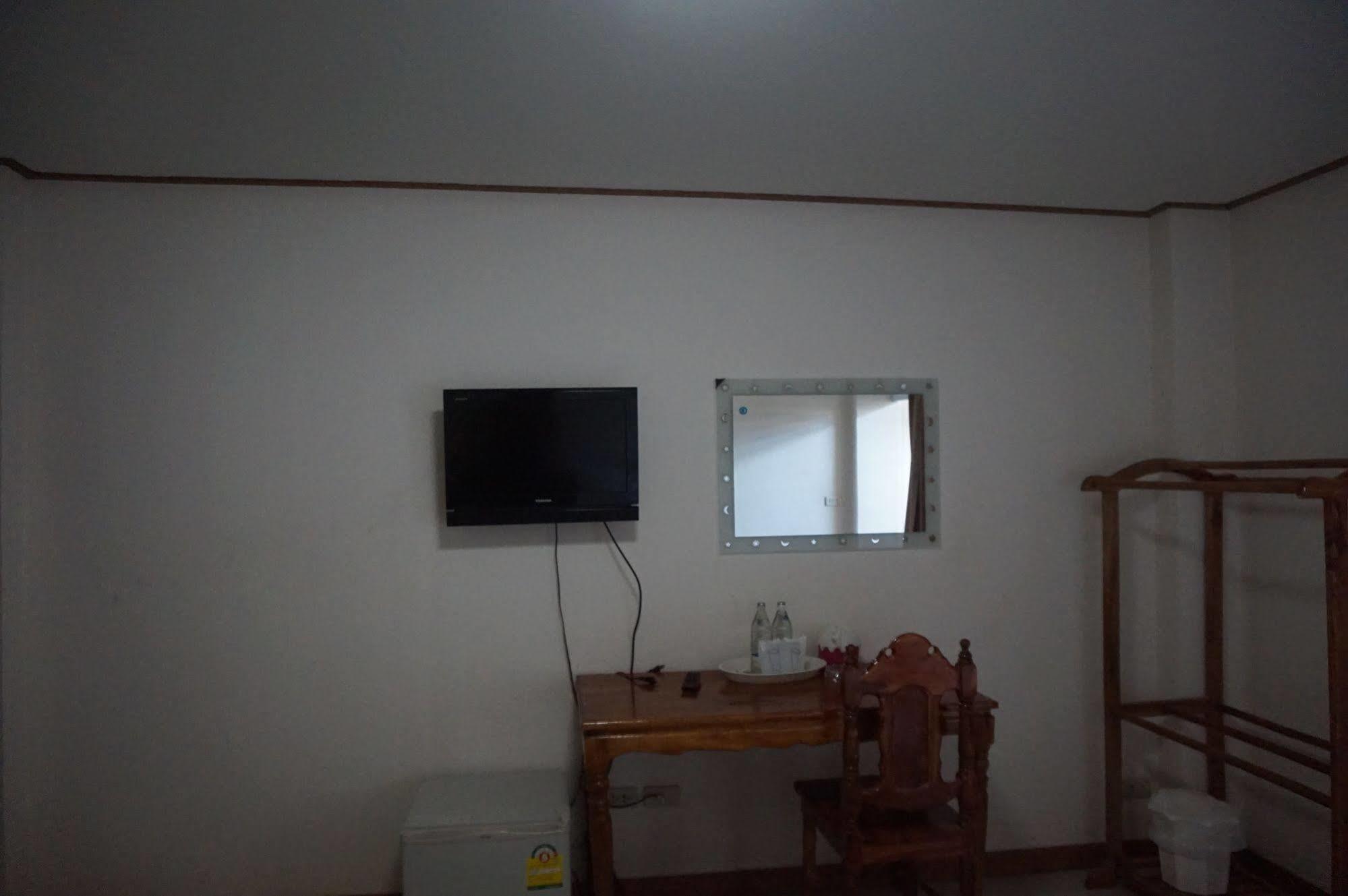 Hotel Gongaew Mansion Ubon Ratchathani Zewnętrze zdjęcie